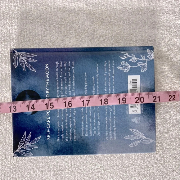 Living Lunarly With Kiki Ely Self Care Powered By The Moon  Hard Cover Book - Picture 13 of 13